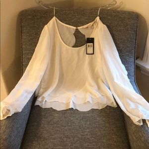 NWT Guess white top with scallop detail